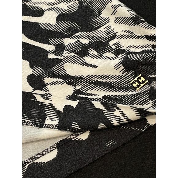 ~ Escada Top 42 US 10/12 Knit Shirt Short Sleeve Gold Logo Scoop ViscoseElastane - Picture 13 of 16